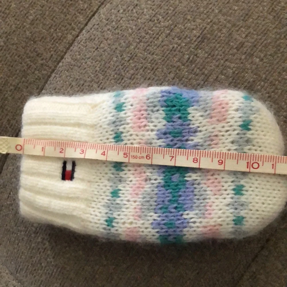 Tommy Hilfiger baby mittens. Soft colors , thick for warmth